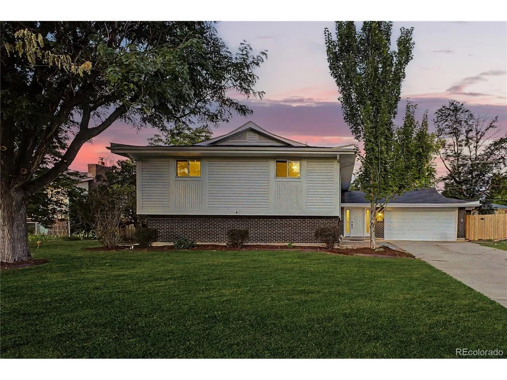 Unit for sale at 6712 S Marion Cir, Littleton, CO 80122