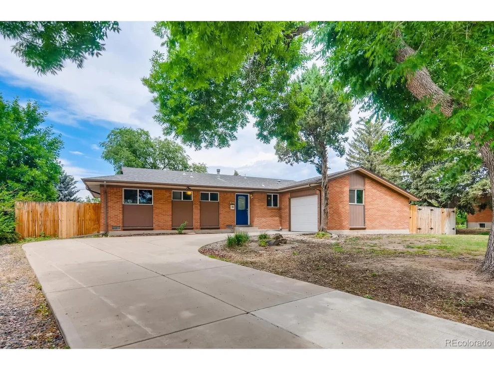 Unit for sale at 412 S Worchester Way, Aurora, CO 80012