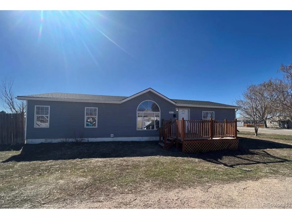 Unit for sale at 801 McKinley St, Sterling, CO 80751