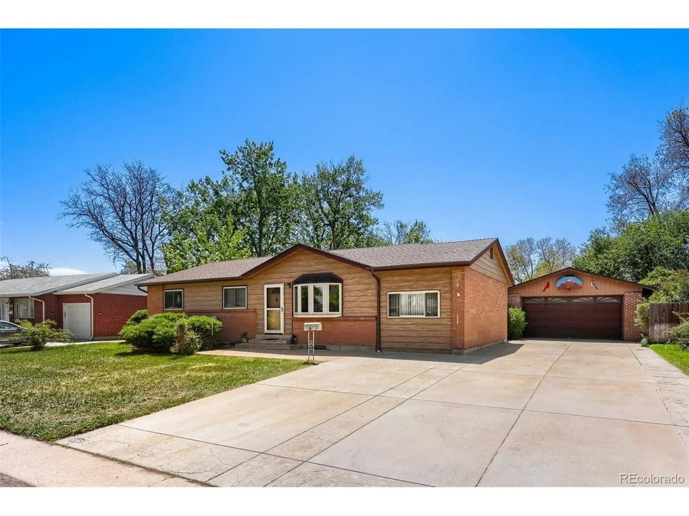 Unit for sale at 5164 W Columbia Pl, Denver, CO 80236
