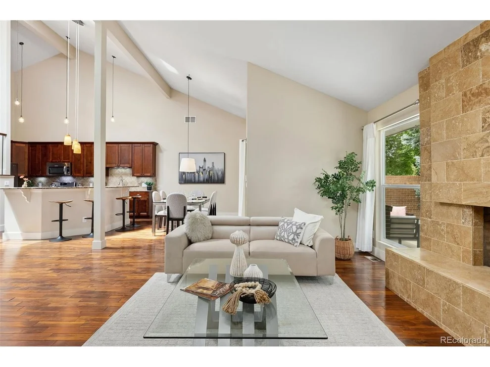 Unit for sale at 4924 Clubhouse Ct, Boulder, CO 80301