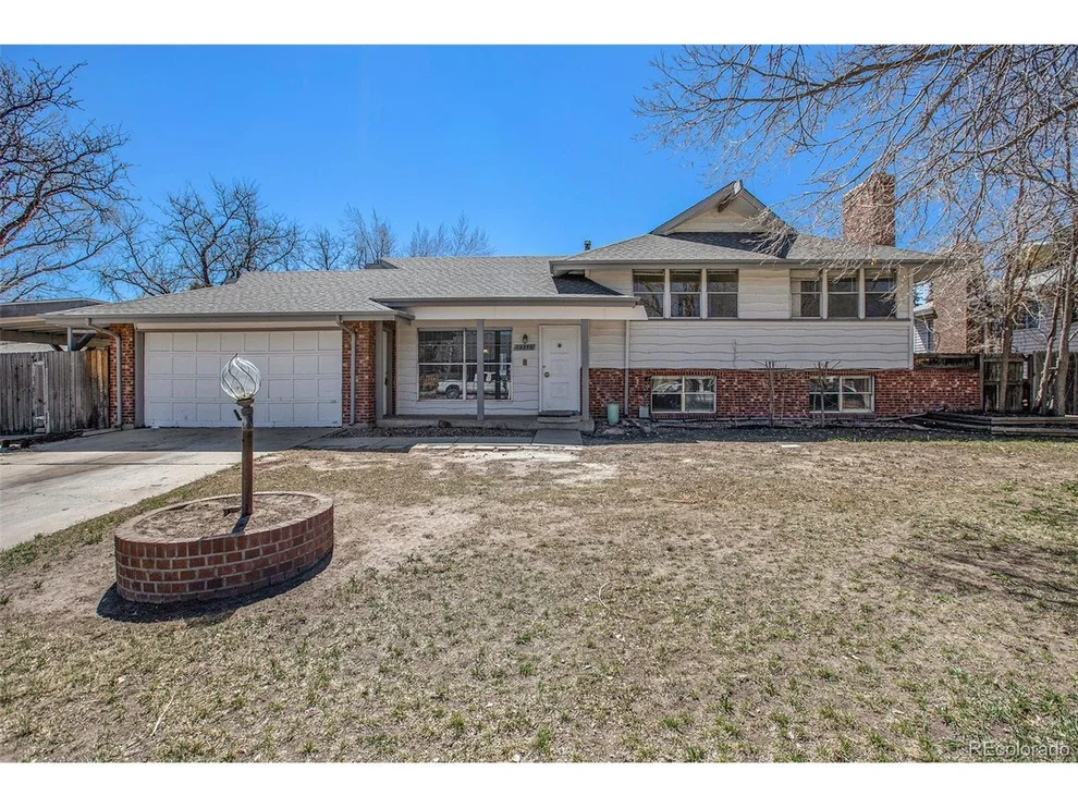 Unit for sale at 12256 E Louisiana Ave, Aurora, CO 80012