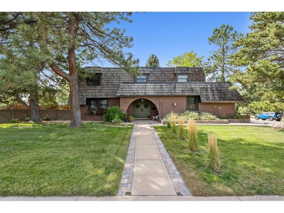 Unit for sale at 6277 S Locust St, Centennial, CO 80111