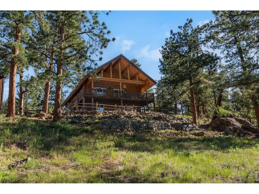 Unit for sale at 28 Ute Crossing Ct, Lyons, CO 80540