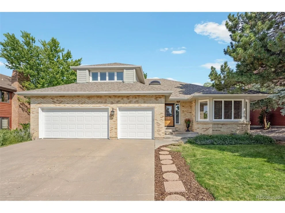 Unit for sale at 7934 S Olive Ct, Centennial, CO 80112