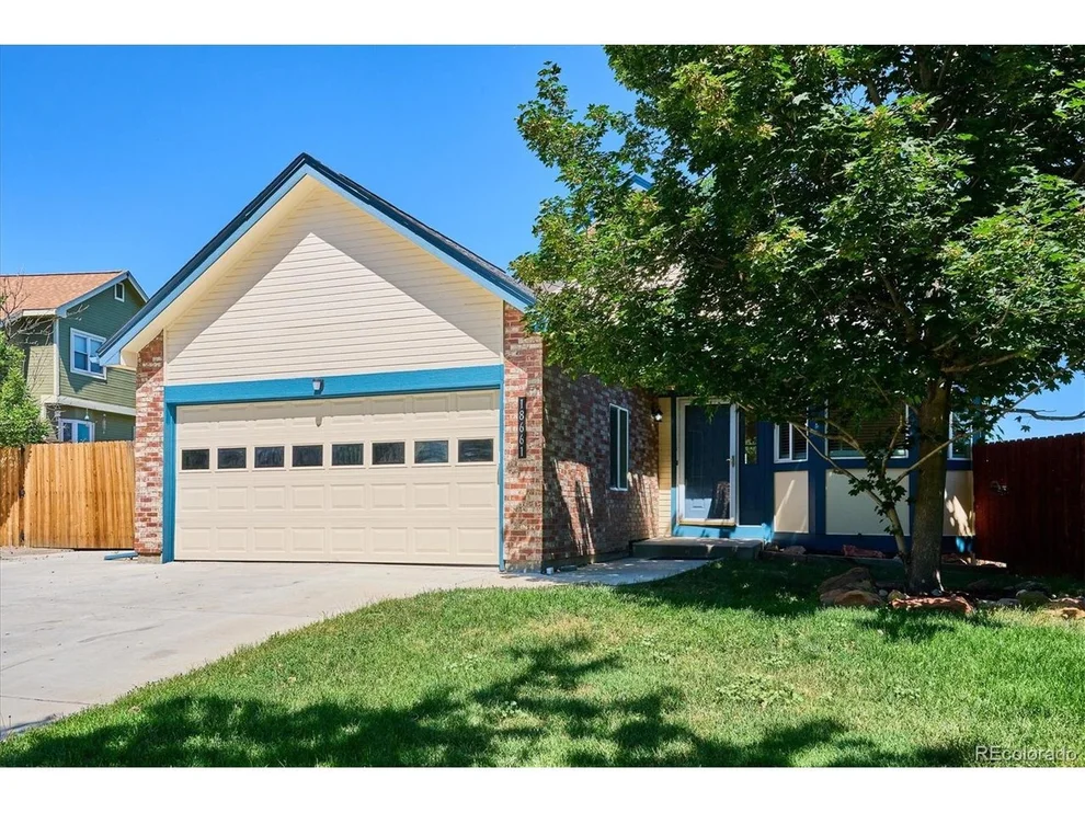 Unit for sale at 18661 E Wagontrail Cir, Aurora, CO 80015
