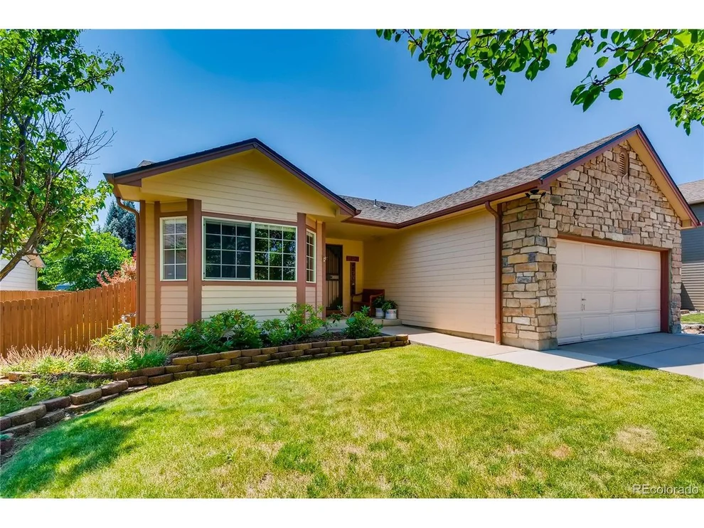 Unit for sale at 11032 W Crestline Dr, Littleton, CO 80127