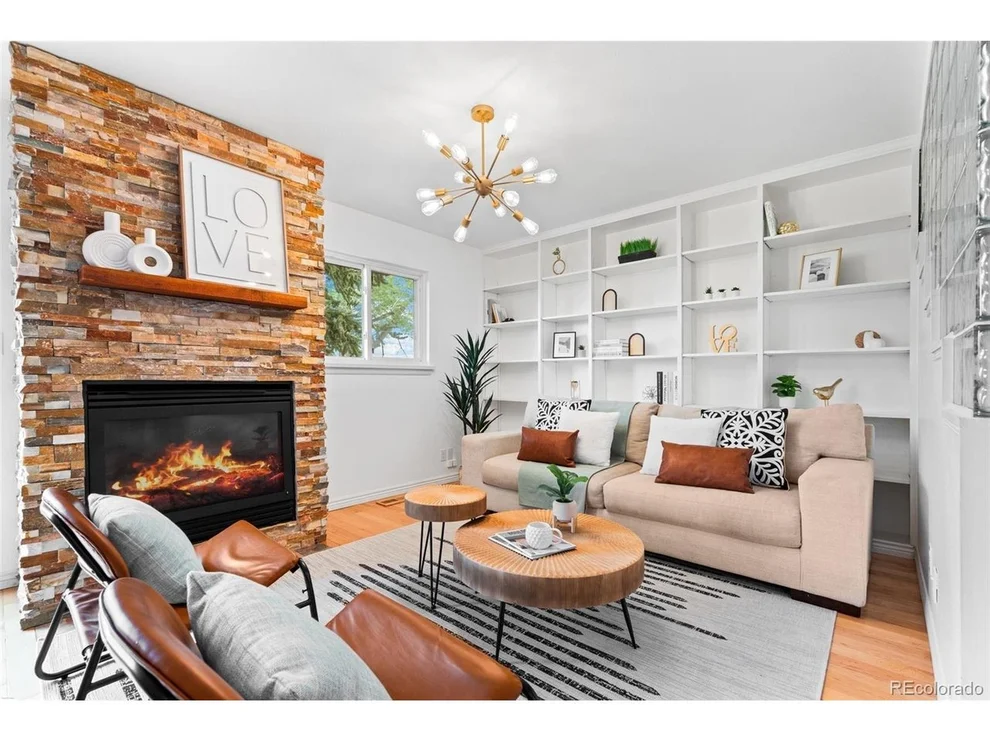 Unit for sale at 1542 Chambers Dr, Boulder, CO 80305