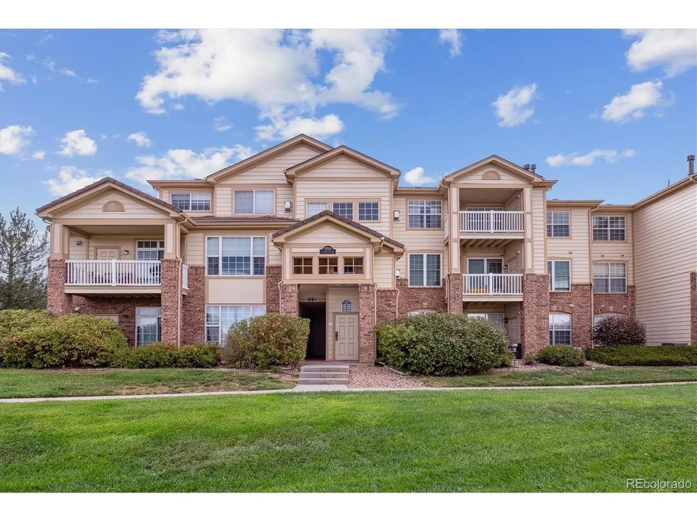 Unit for sale at 5704 N Gibralter Way, Aurora, CO 80019