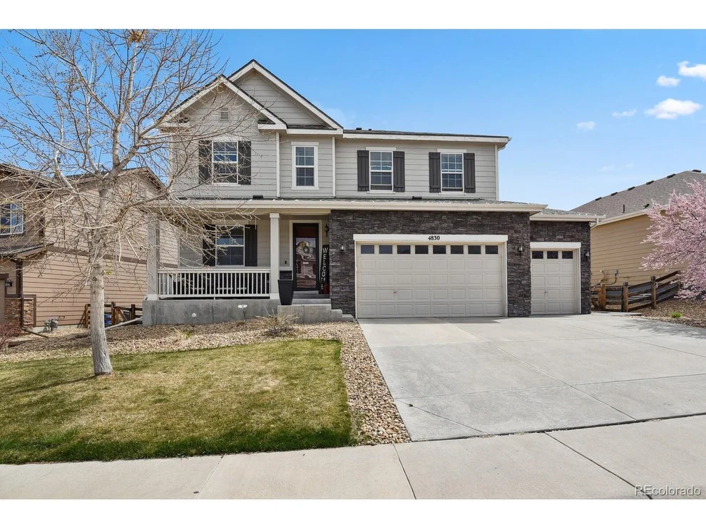 Unit for sale at 4830 S Versailles St, Aurora, CO 80015
