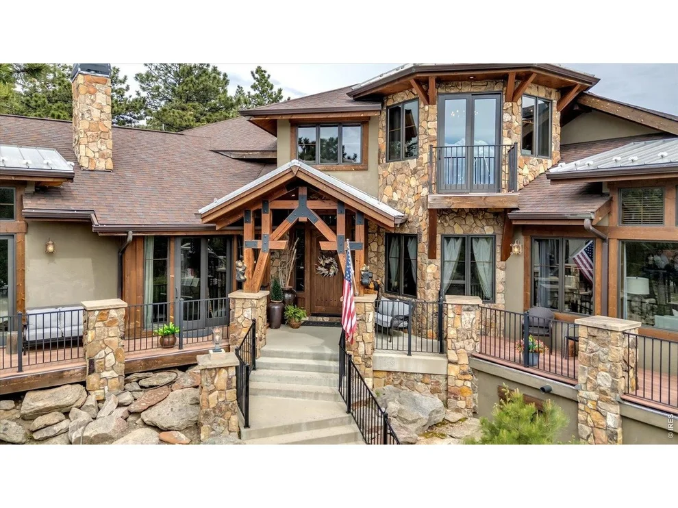 Unit for sale at 11981 Spruce Canyon Cir, Golden, CO 80403
