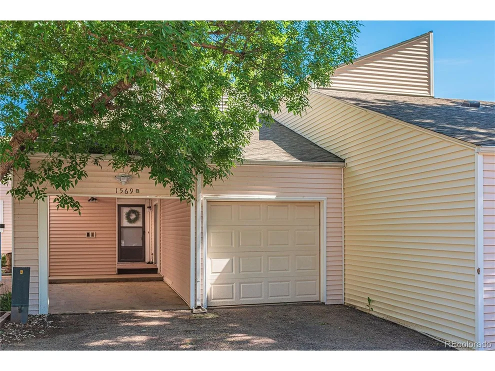 Unit for sale at 1569 S Sable Blvd, Aurora, CO 80012
