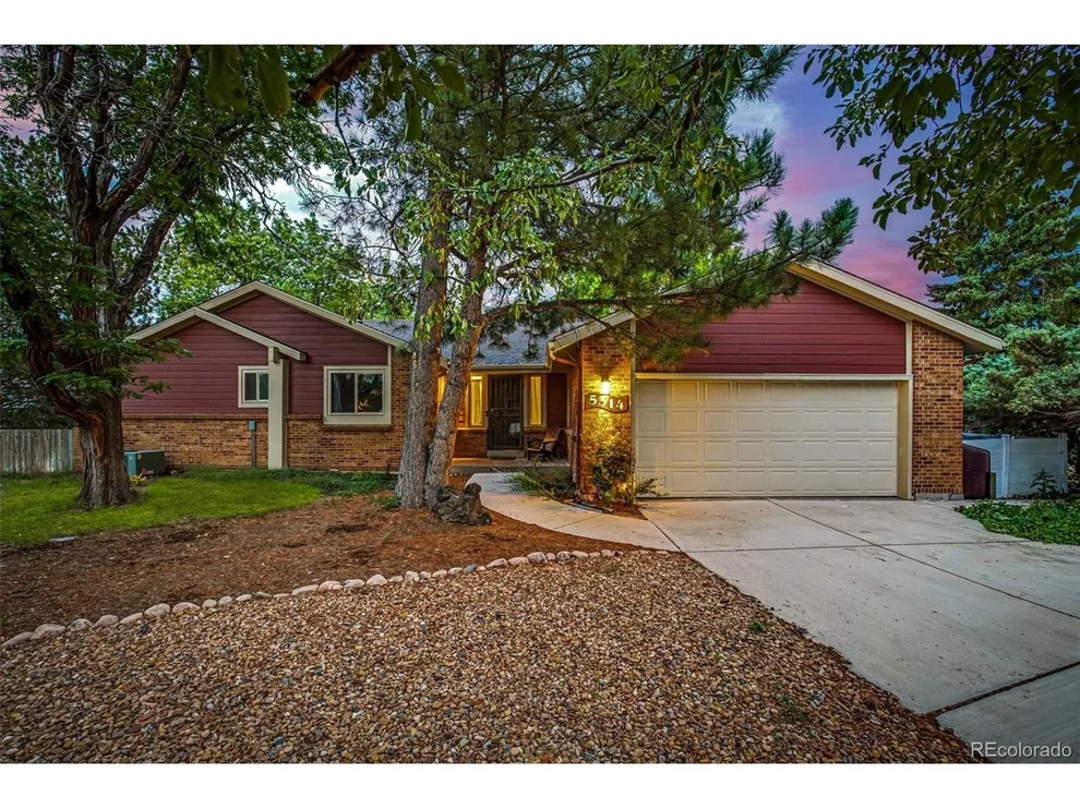 Unit for sale at 5314 S Youngfield Ct, Littleton, CO 80127