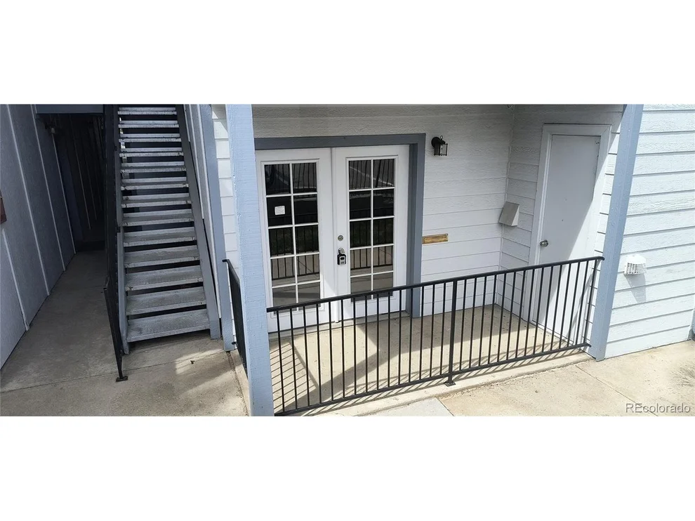 Unit for sale at 13095 W Cedar Dr, Lakewood, CO 80228