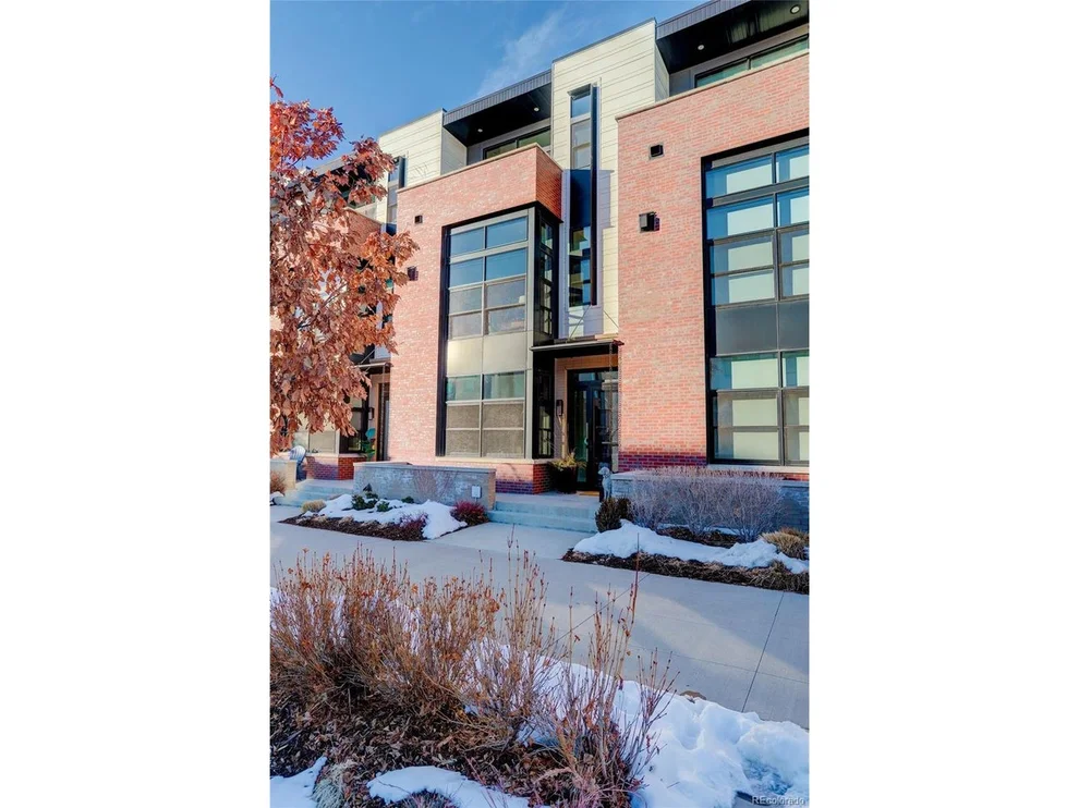 Unit for sale at 6839 E Lowry Blvd, Denver, CO 80230