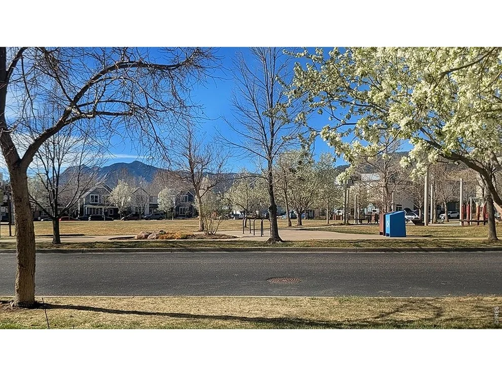 Unit for sale at 4710 Holiday Dr, Boulder, CO 80304