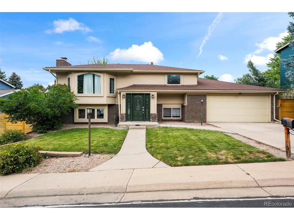 Unit for sale at 2351 S Garland Ct, Lakewood, CO 80227