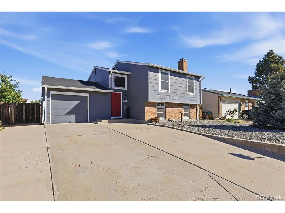 Unit for sale at 761 Centennial Dr, Bennett, CO 80102