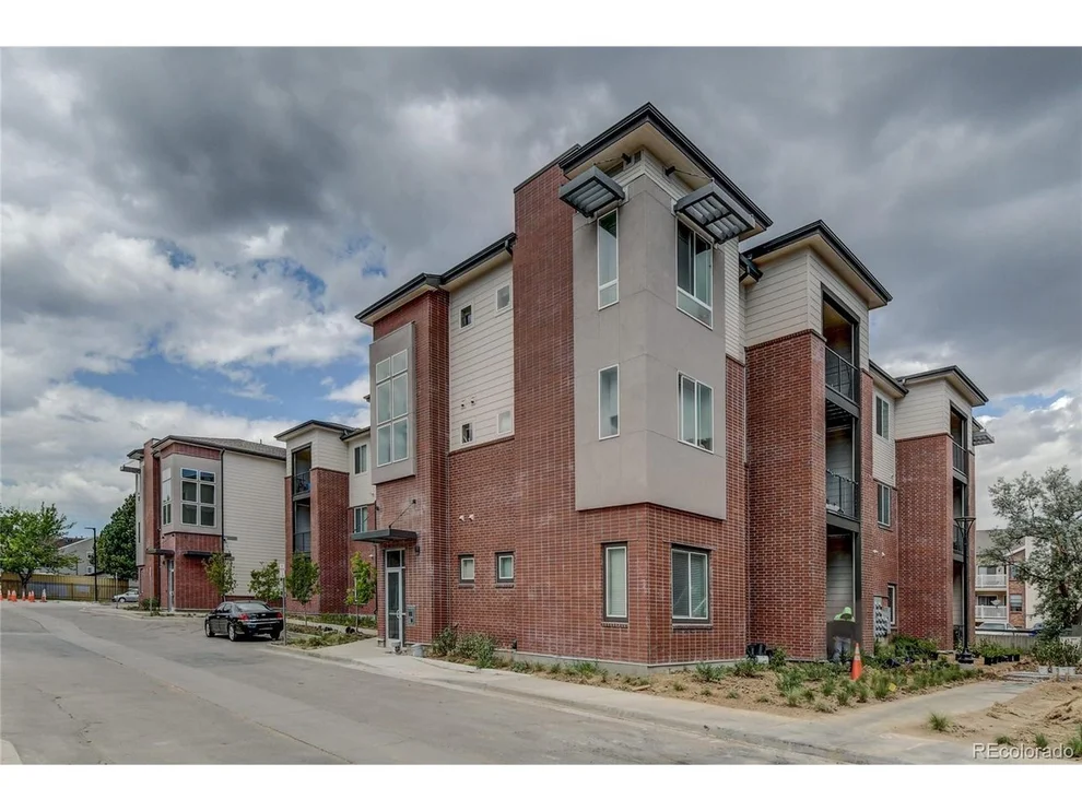 Unit for sale at 14301 E Tennessee Ave, Aurora, CO 80012