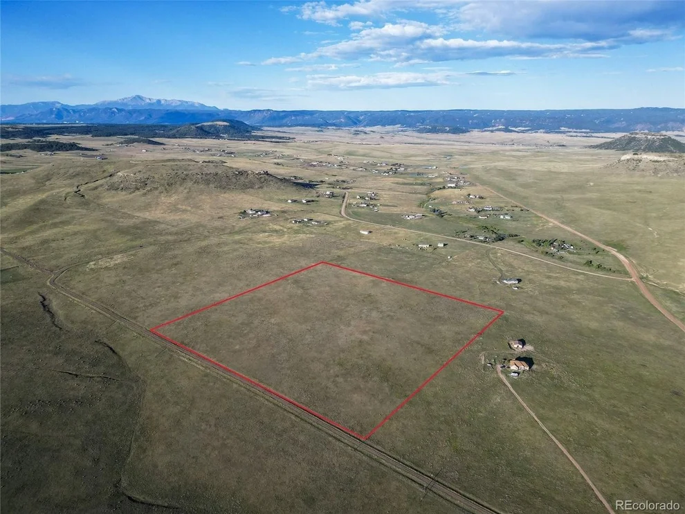 Unit for sale at 2 Twin Bluffs Road, Larkspur, CO 80118
