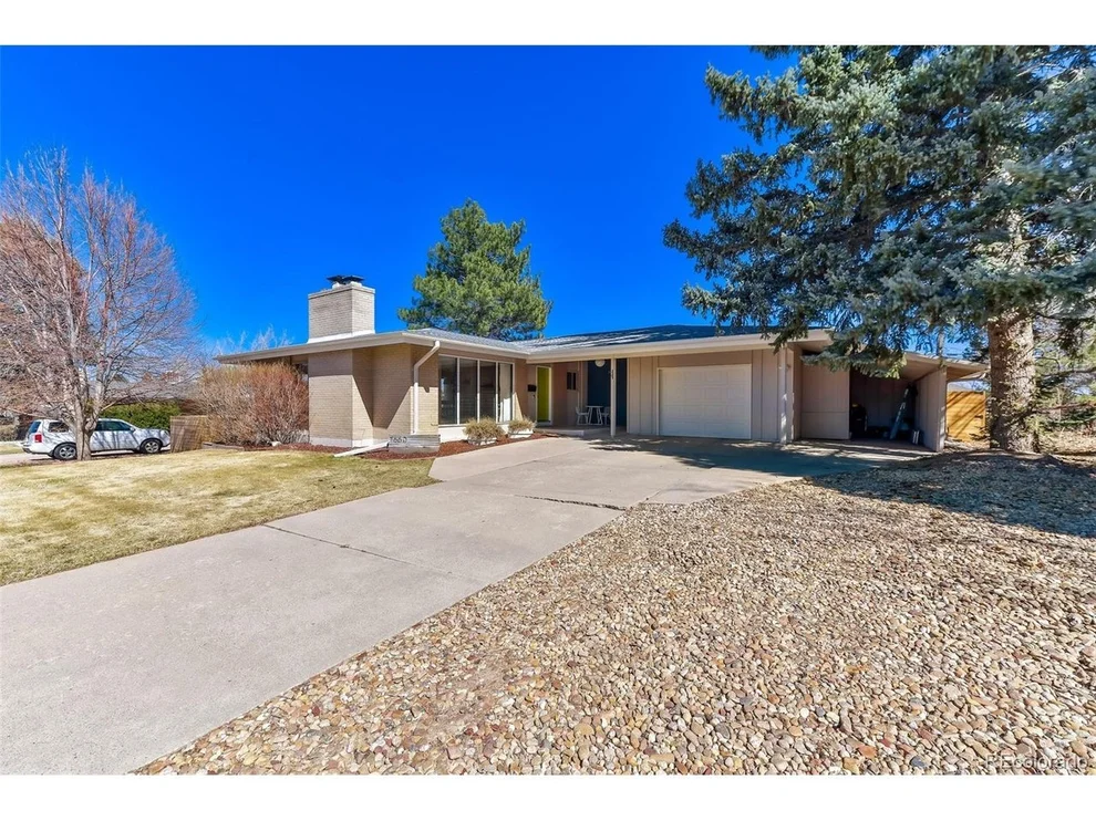 Unit for sale at 7660 S Sheridan Ct, Littleton, CO 80128