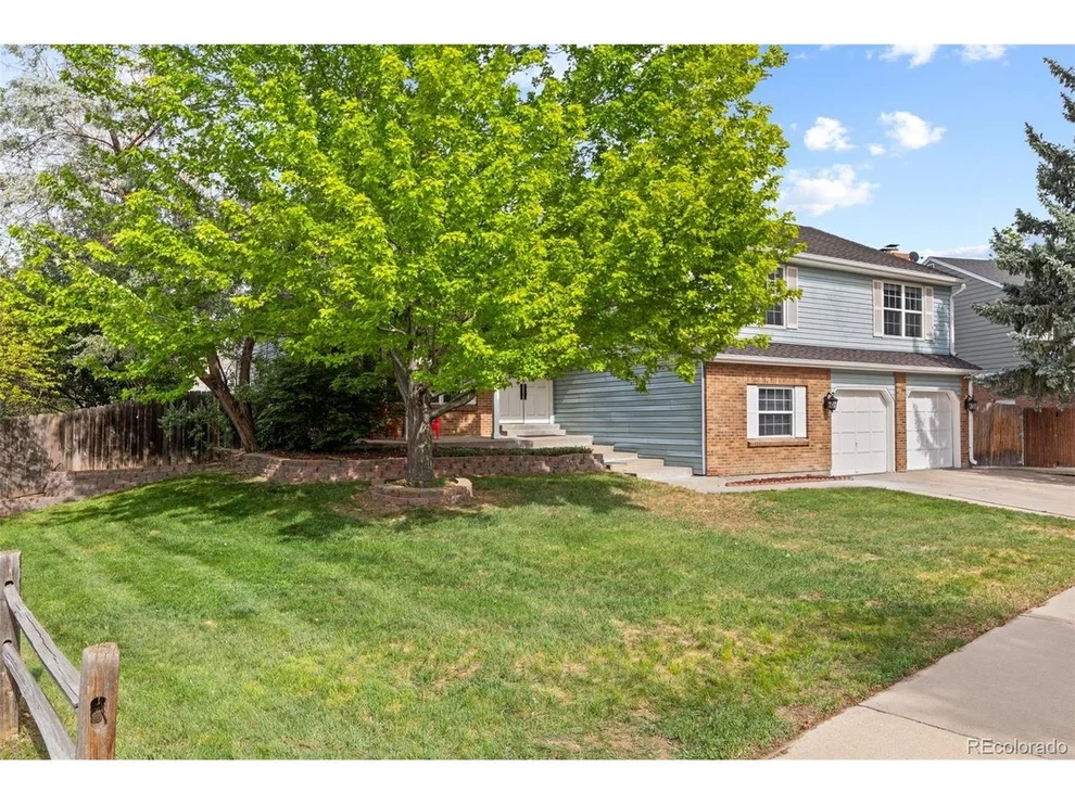 Unit for sale at 5998 E Weaver Cir, Centennial, CO 80111