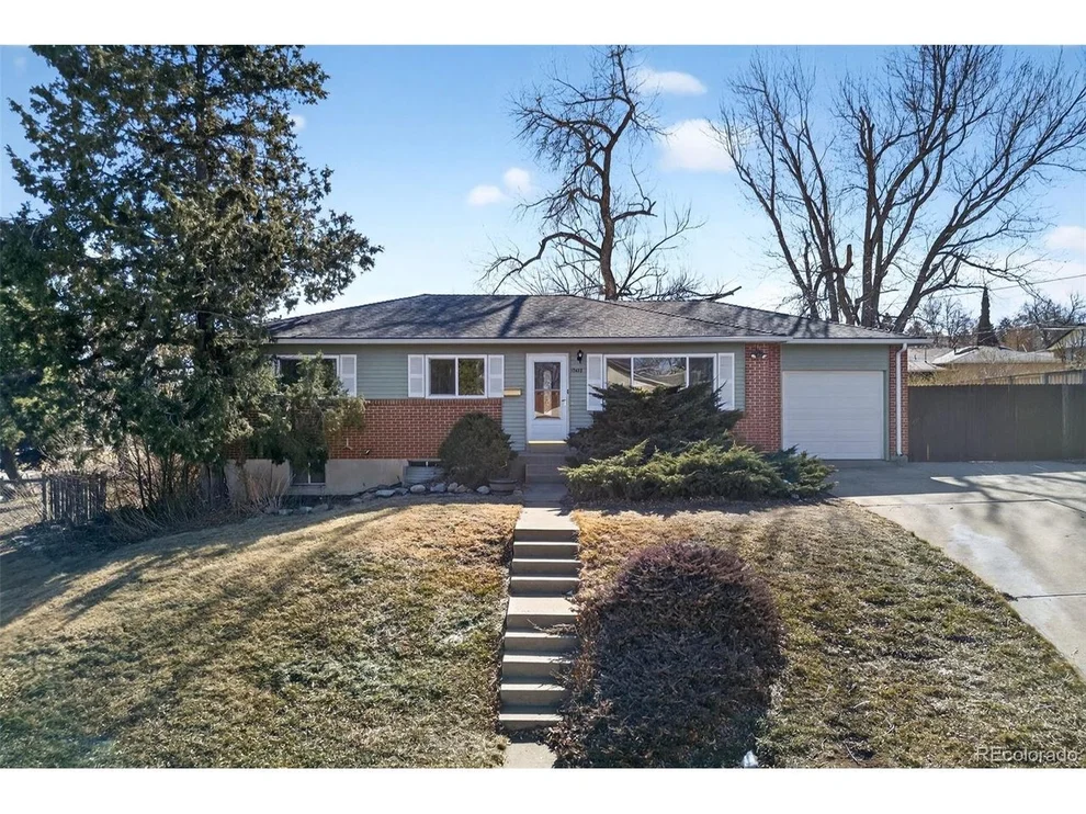 Unit for sale at 12422 W Tennessee Pl, Lakewood, CO 80228