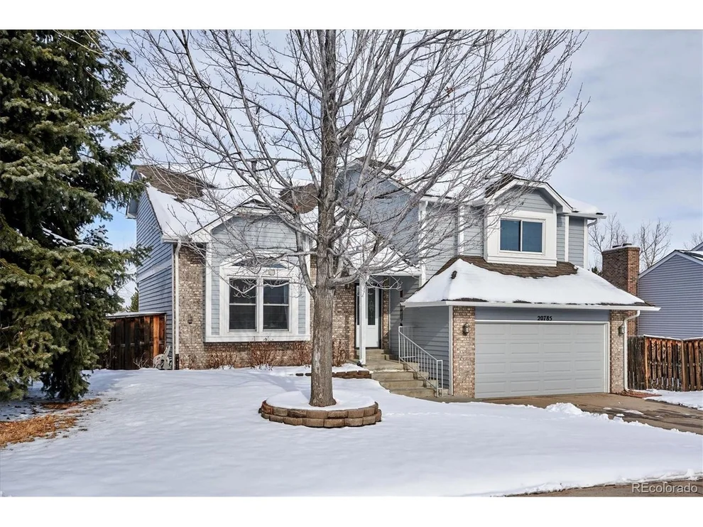 Unit for sale at 20785 E Powers Cir, Centennial, CO 80015