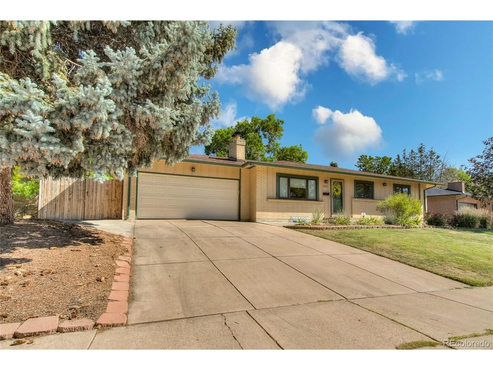 Unit for sale at 3640 S Tamarac Dr, Denver, CO 80237