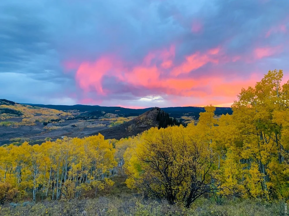 Unit for sale at 884 County Road 283, Kremmling, CO 80459