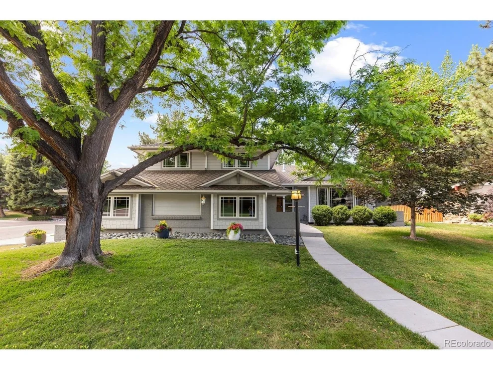 Unit for sale at 4953 E Maplewood Dr, Centennial, CO 80121