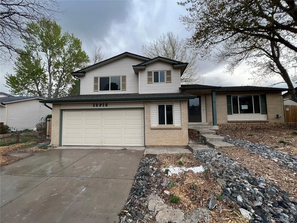 Unit for sale at 14916 E Greenwood Pl, Aurora, CO 80014
