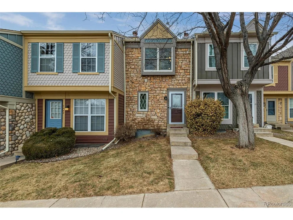 Unit for sale at 2444 E Nichols Cir, Centennial, CO 80122