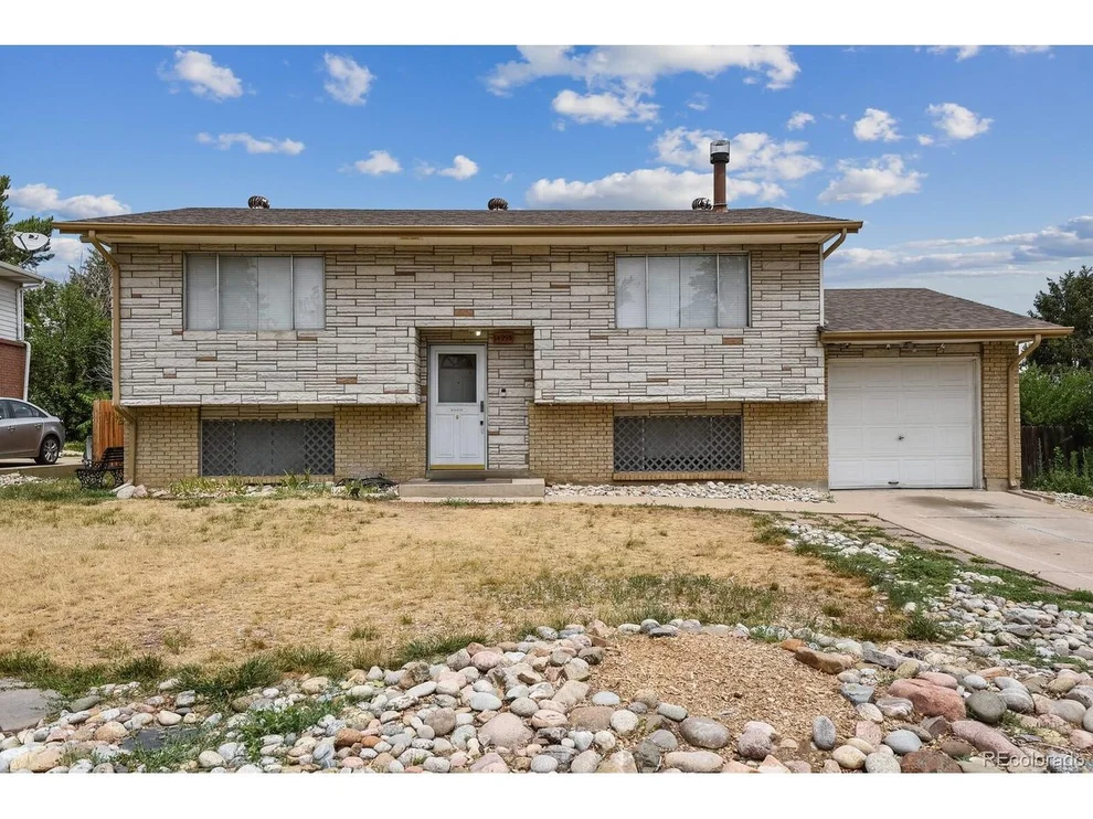 Unit for sale at 14995 E Security Pl, Aurora, CO 80011