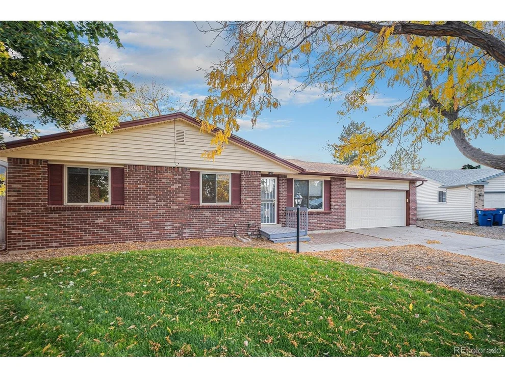 Unit for sale at 15048 E Greenwood Pl, Aurora, CO 80014