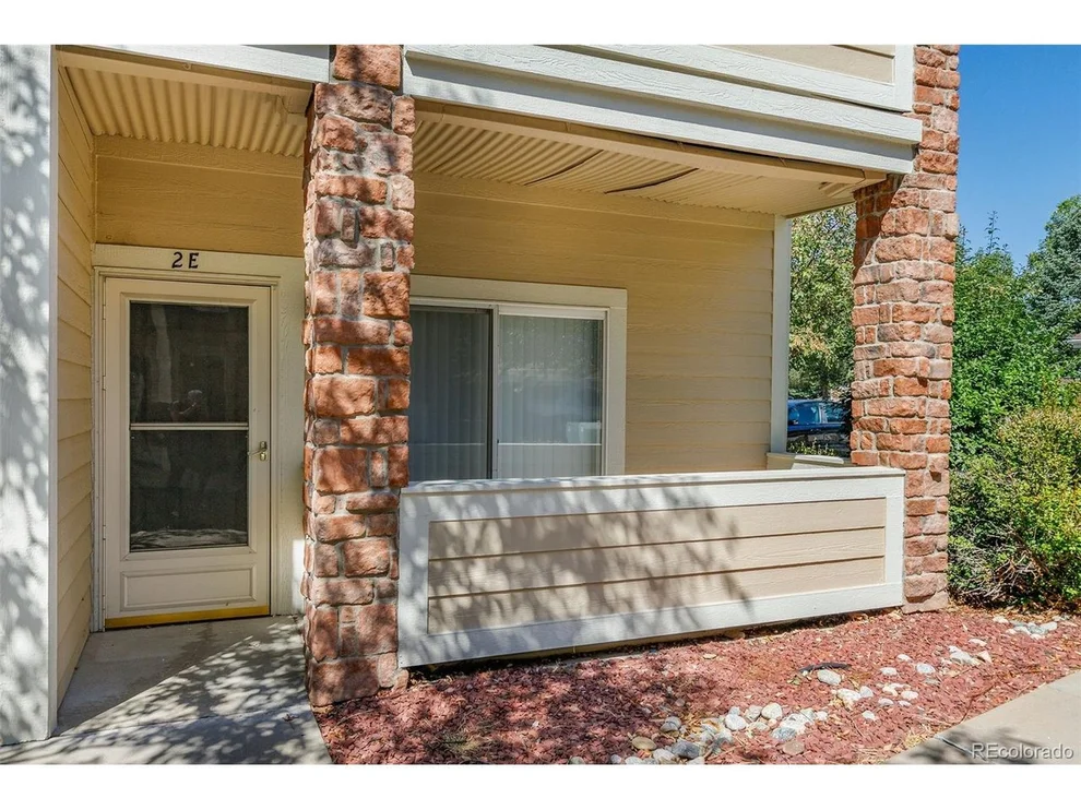 Unit for sale at 16831 E Hawaii Dr, Aurora, CO 80017