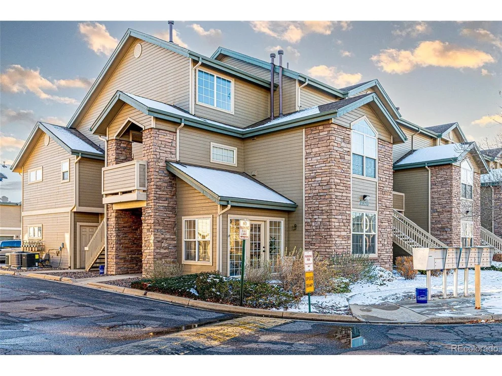 Unit for sale at 2920 W Centennial Dr, Littleton, CO 80123