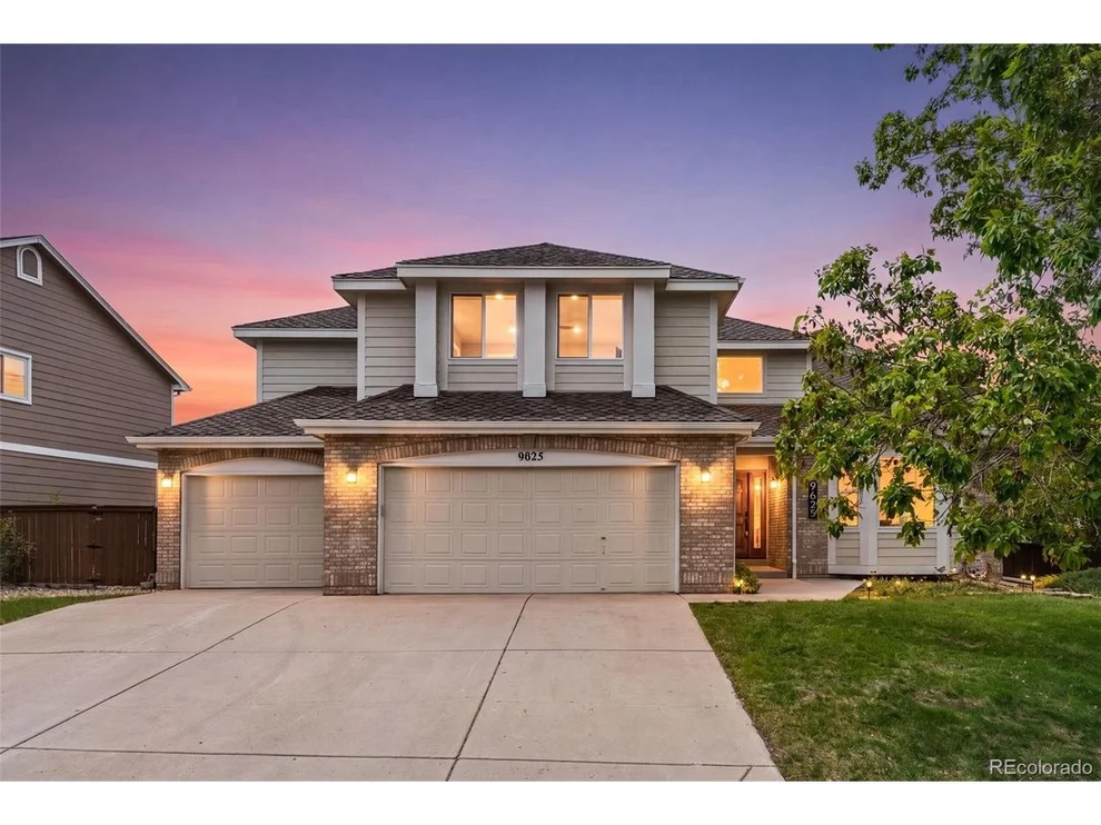 Unit for sale at 9625 Cherryvale Dr, Highlands Ranch, CO 80126