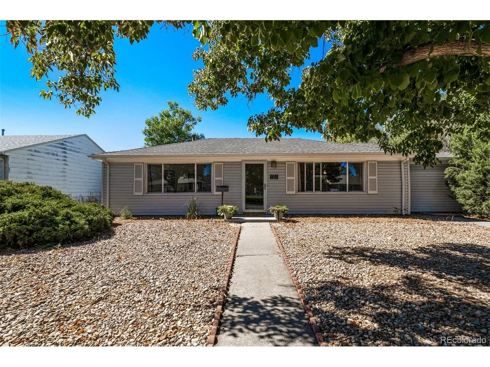 Unit for sale at 727 Geneva St, Aurora, CO 80010