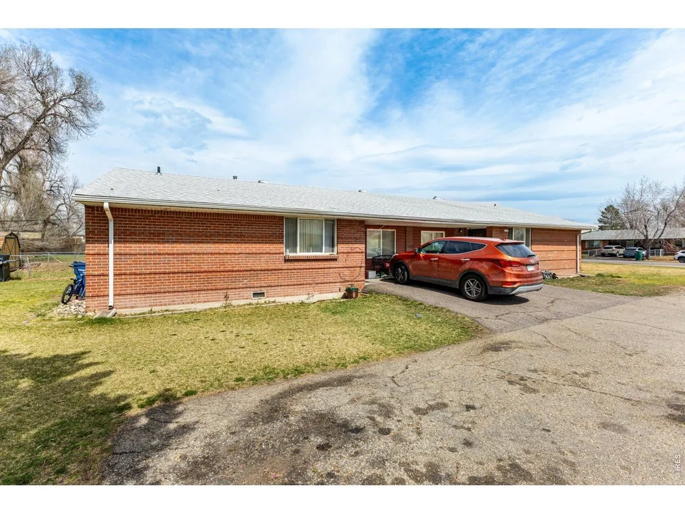 Unit for sale at 27 Newland Ct, Lakewood, CO 80226