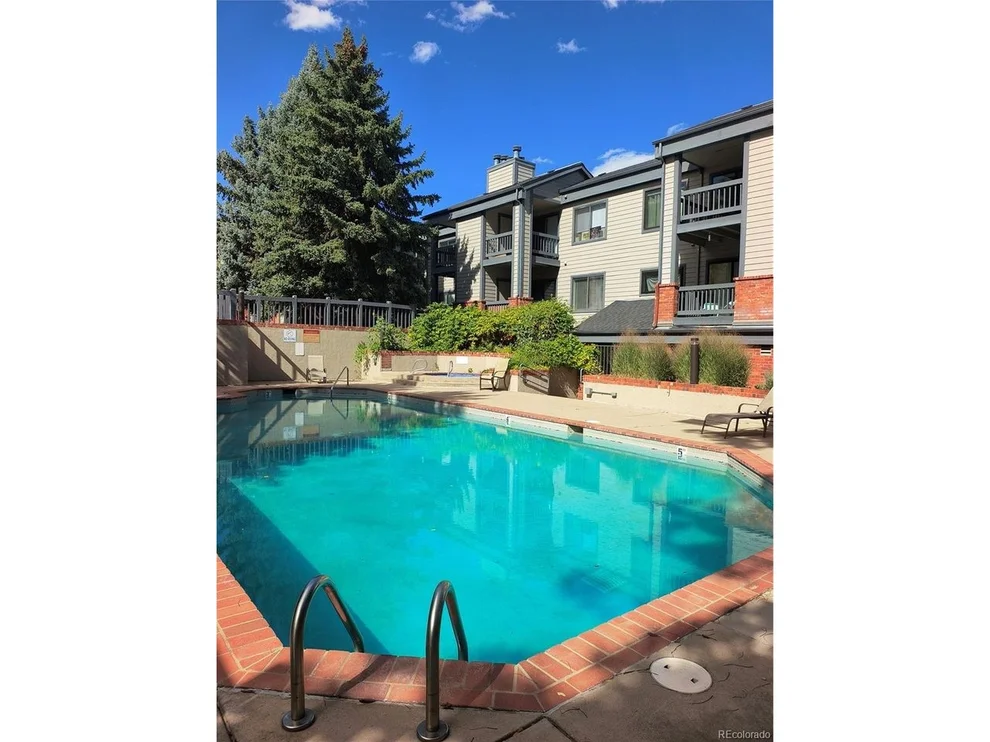2727 Folsom
