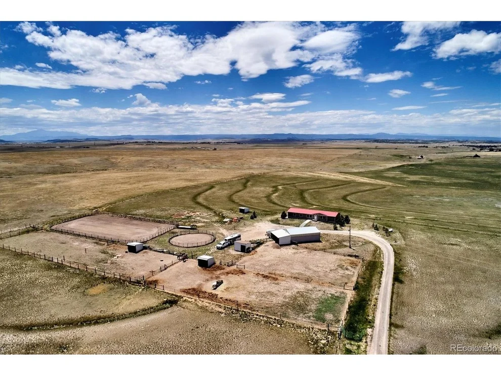 Unit for sale at 28517 La Donna Vista Ln, Elizabeth, CO 80107