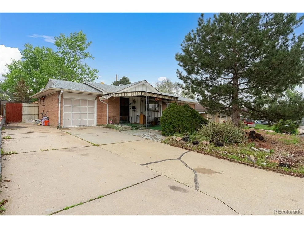 Unit for sale at 1761 Sherrelwood Dr, Denver, CO 80221