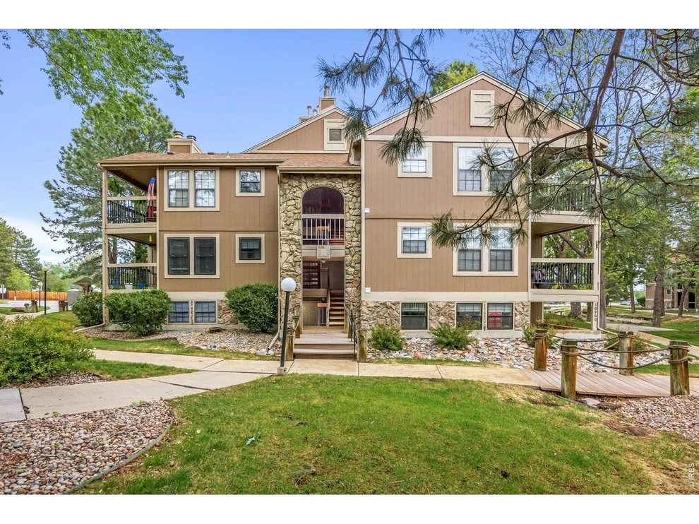 Unit for sale at 10960 W Florida Ave, Lakewood, CO 80232