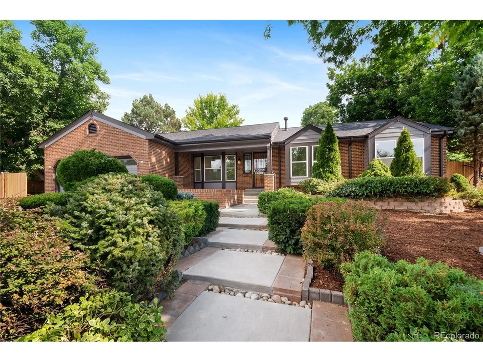 Unit for sale at 1392 E Nichols Ave, Centennial, CO 80122
