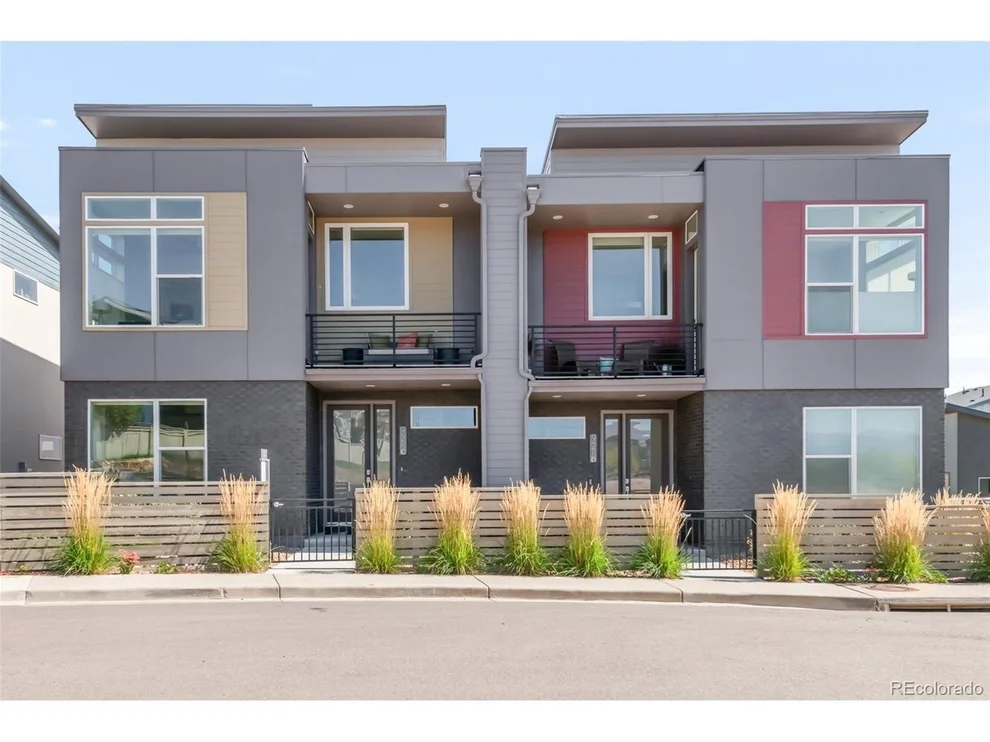 Unit for sale at 928 Cimarron Dr, Lafayette, CO 80026