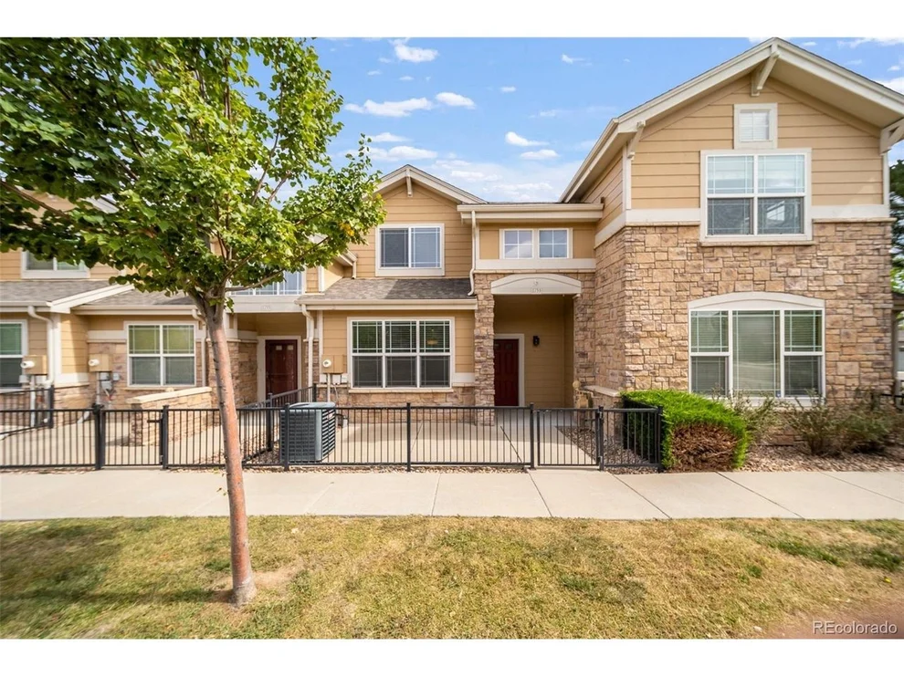 Unit for sale at 1753 S Buchanan Cir, Aurora, CO 80018