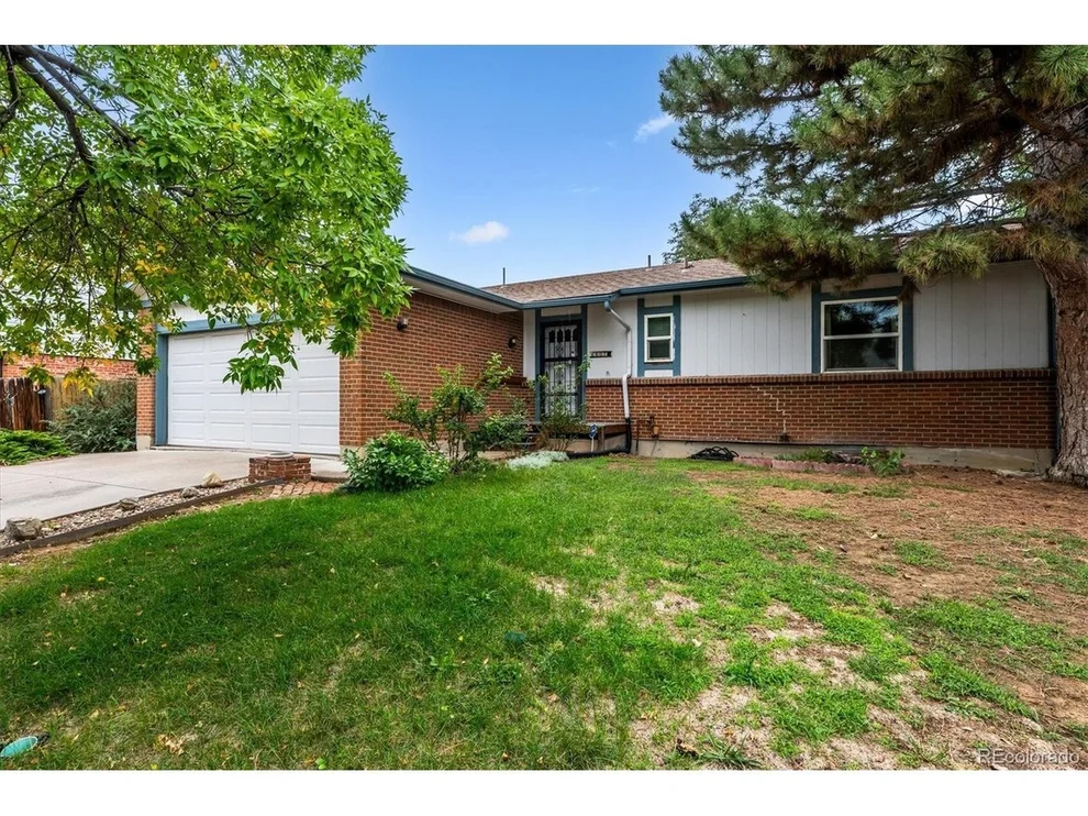 Unit for sale at 1807 S Fairplay St, Aurora, CO 80012
