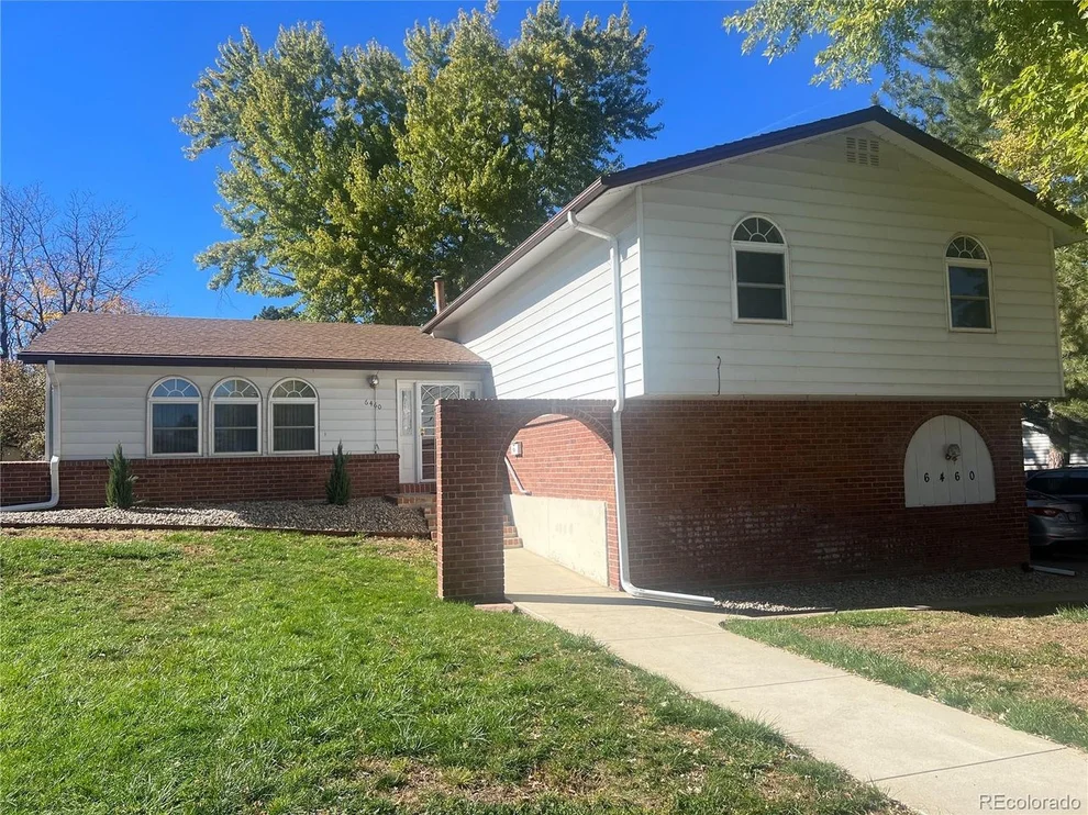 Unit for sale at 6460 E Maplewood Ave, Centennial, CO 80111