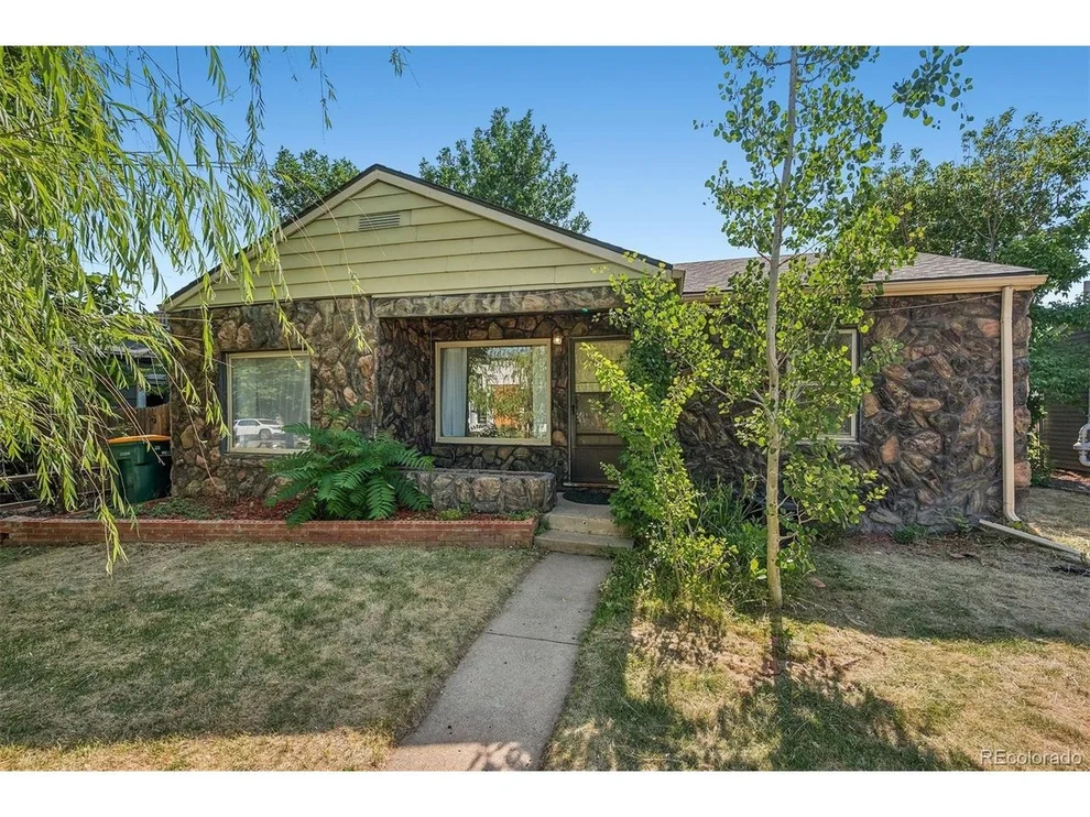 Unit for sale at 4564 S Pennsylvania St, Englewood, CO 80113